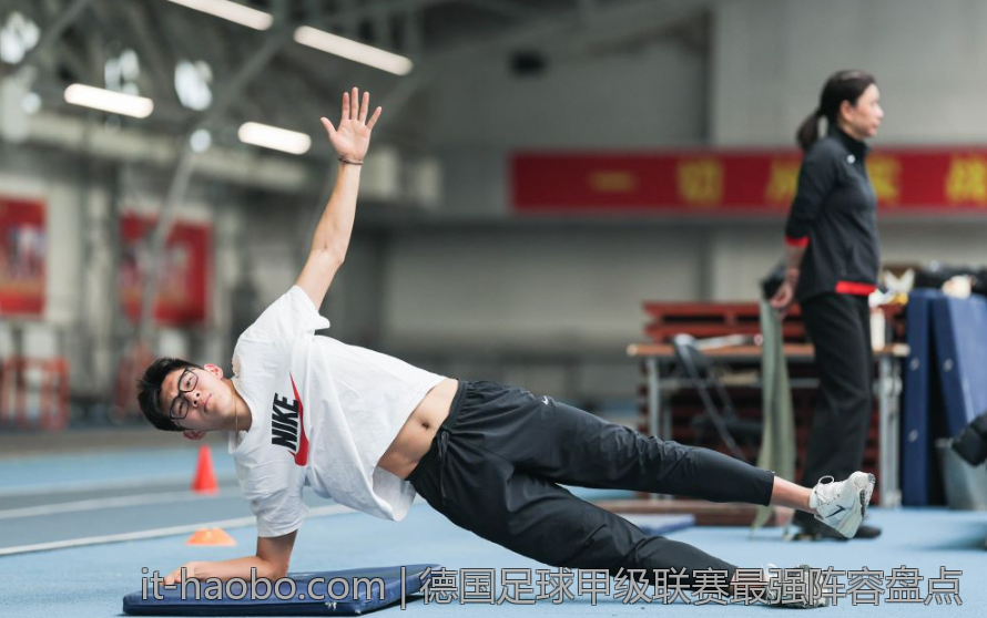 德国足球甲级联赛最强阵容盘点